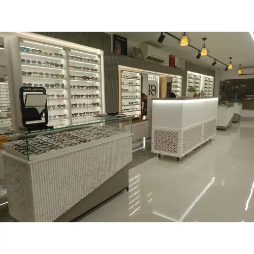 spectacles shop interior design