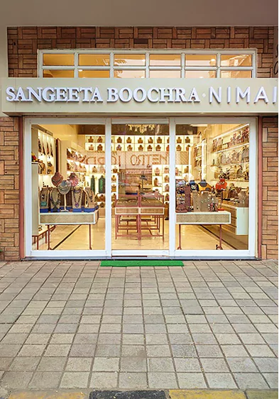 modular showroom furniture