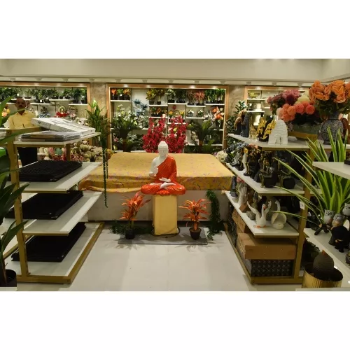 luxury boutique store design