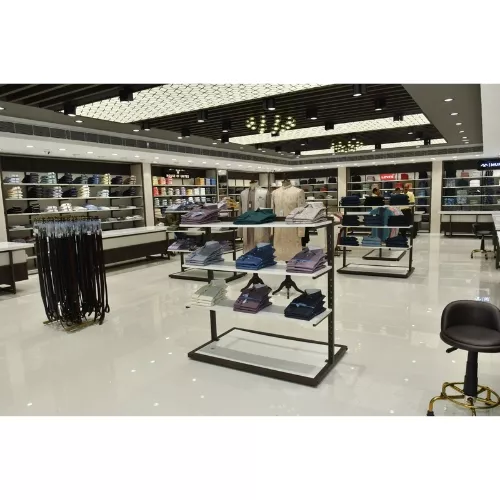 Garments showroom design