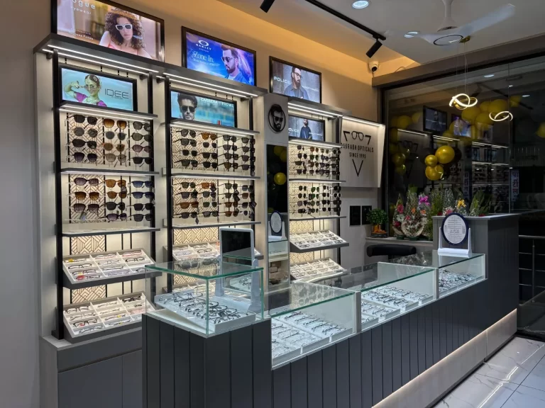 optical shop furniture design