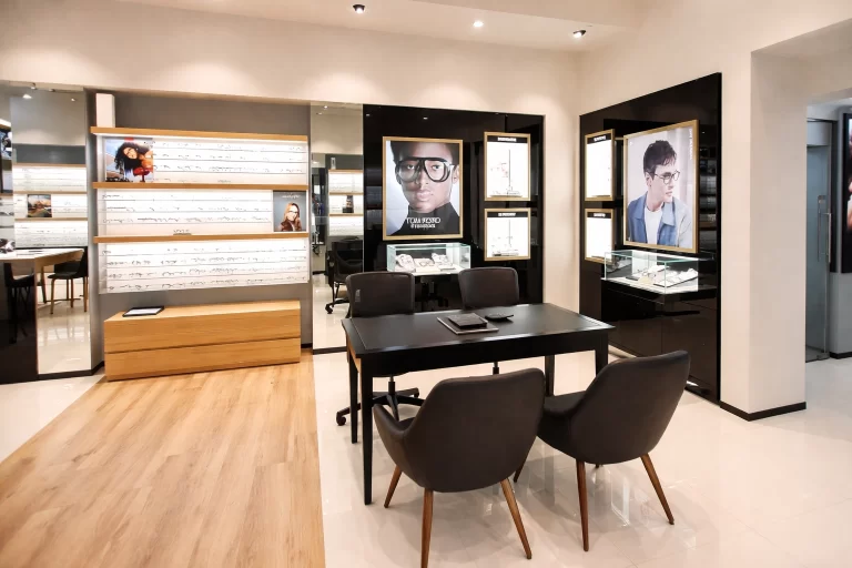 luxury modern optical shop design