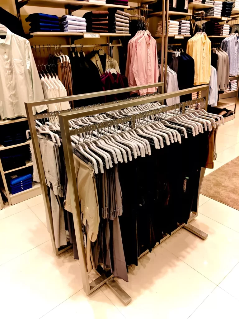 clothing store virar