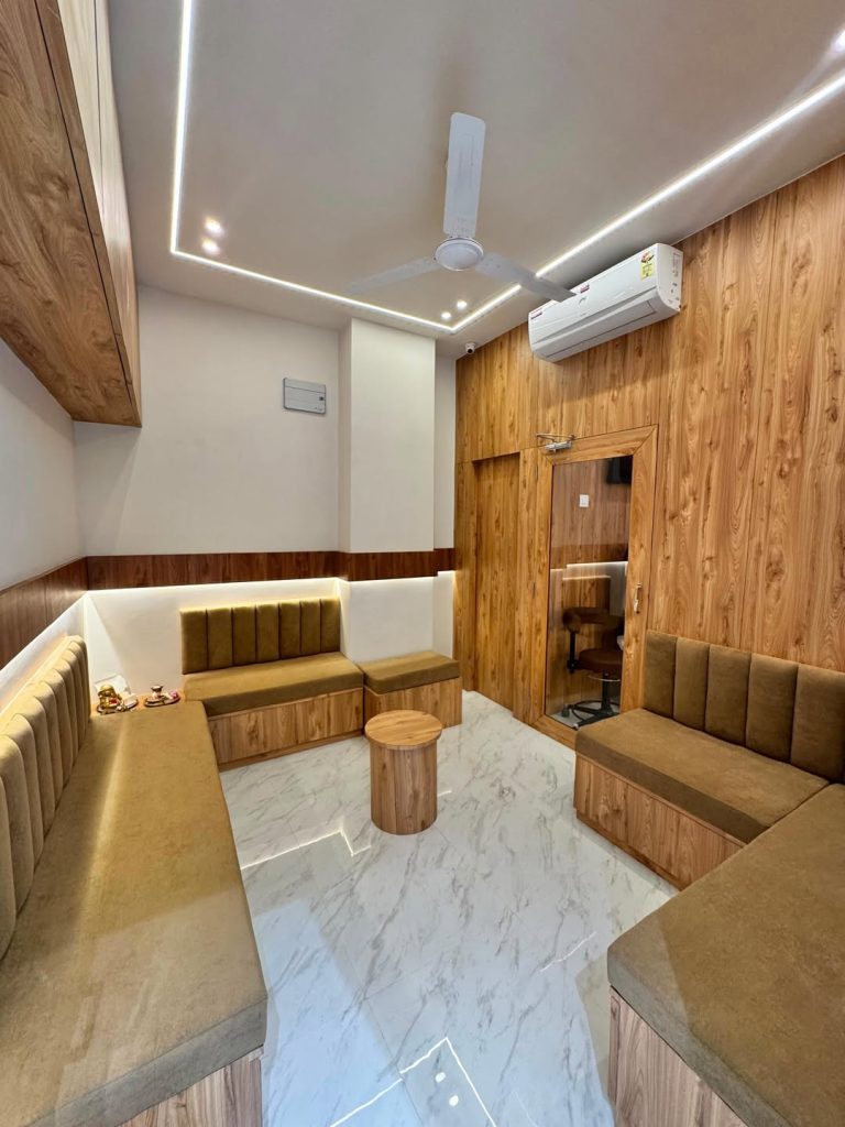 oprical store design